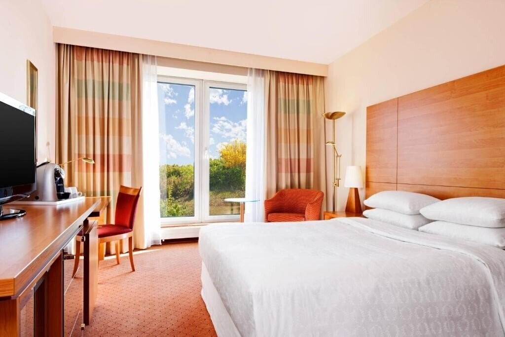 Картинка Sheraton Dusseldorf Airport 4*