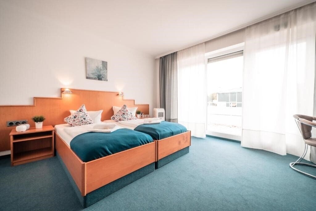 Готель Airport Lounge Hotel Dusseldorf 3*