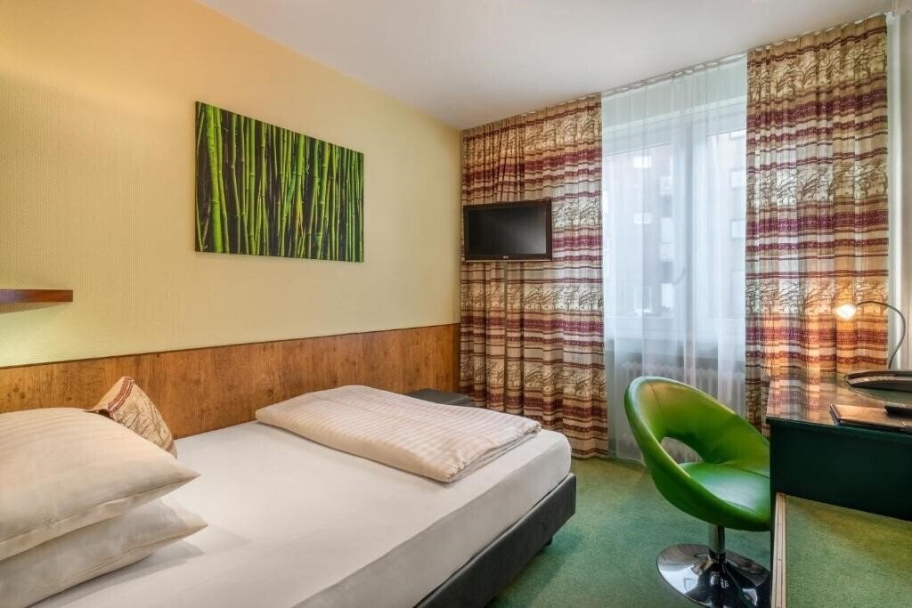 Отель Arosa 3*