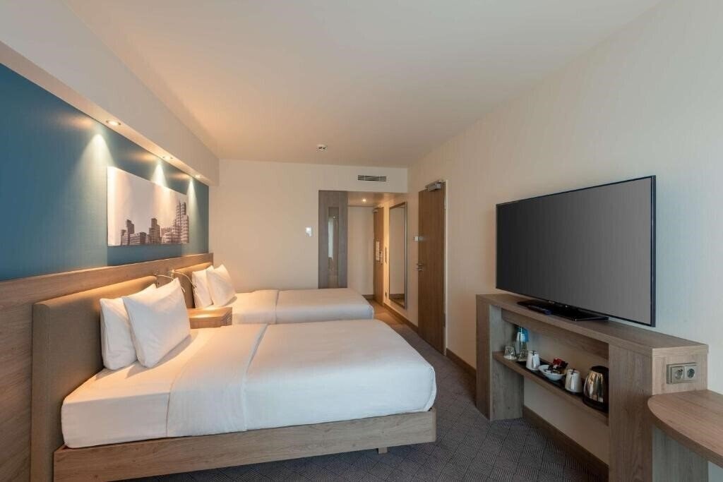 Картинка Hampton by Hilton Dusseldorf City Centre 3*