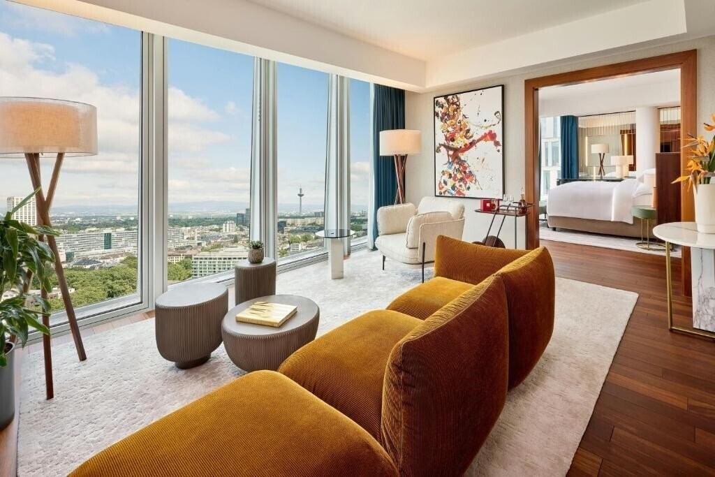 Отель JW Marriott Hotel Frankfurt 5*