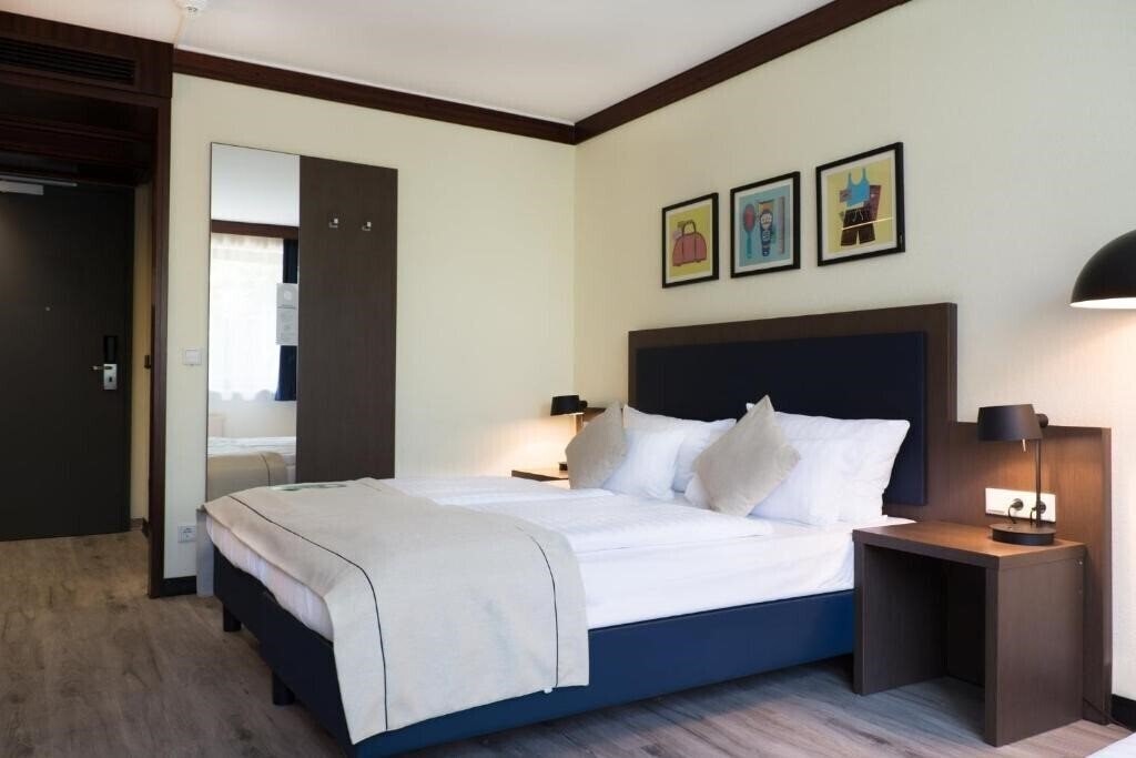 Фото Novum Business Imperial Messe 4*