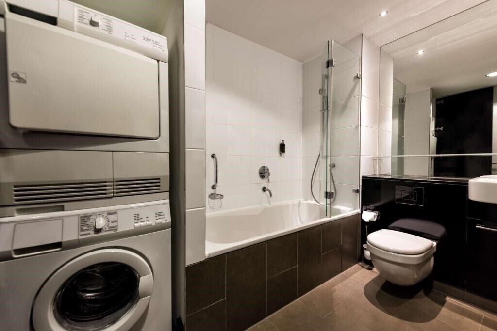 Фотография Adina Apartment Hotel Frankfurt Neue Oper 4*