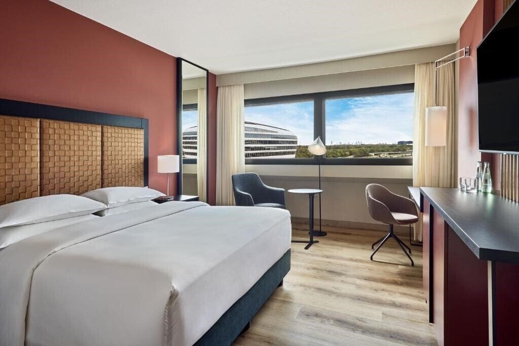 Картинка Sheraton Frankfurt Airport Hotel & Conference Center 4*