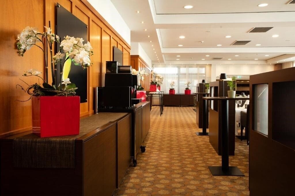 Картинка Ramada Hotel Frankfurt Messe 4*