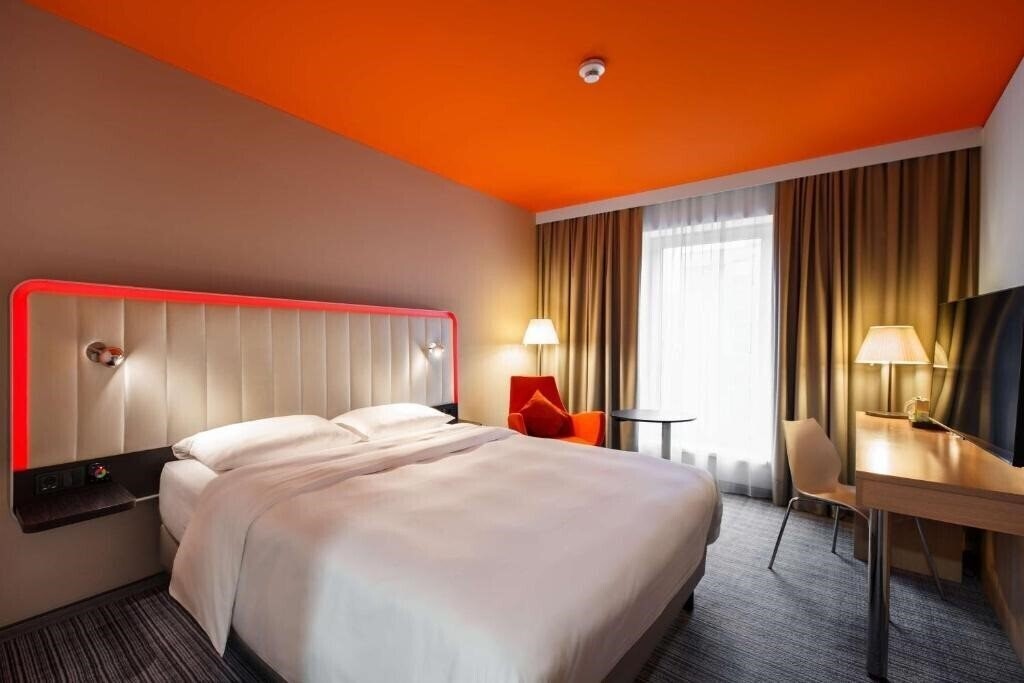 Изображение Park Inn by Radisson Frankfurt Airport 3*