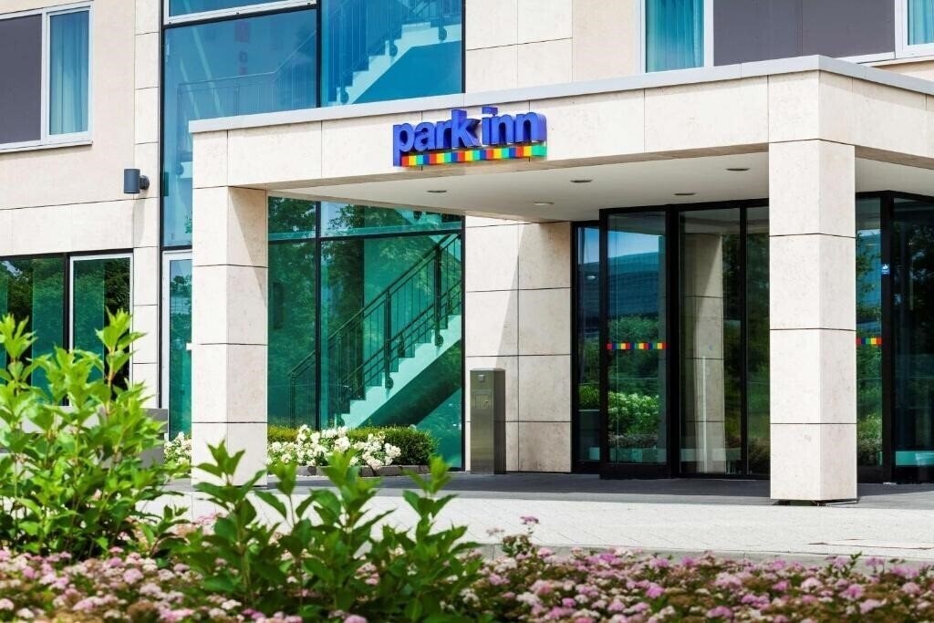 Фотография Park Inn by Radisson Frankfurt Airport 3*