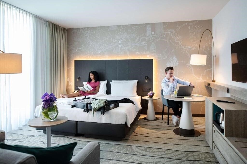 Отель Hyatt Place Frankfurt Airport 4*