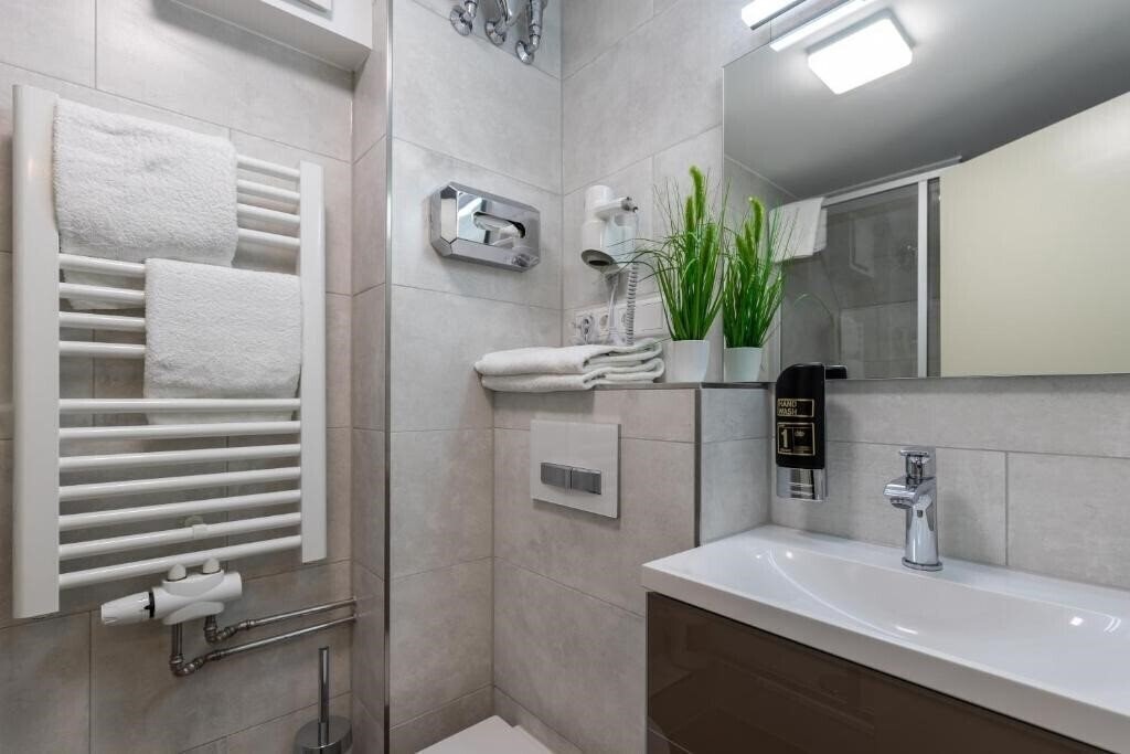 Фотографія Trip Inn Residence 4*