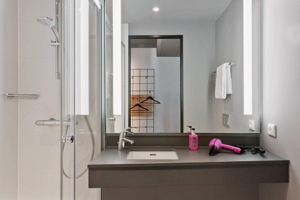 Зображення Moxy Frankfurt City Center 3*