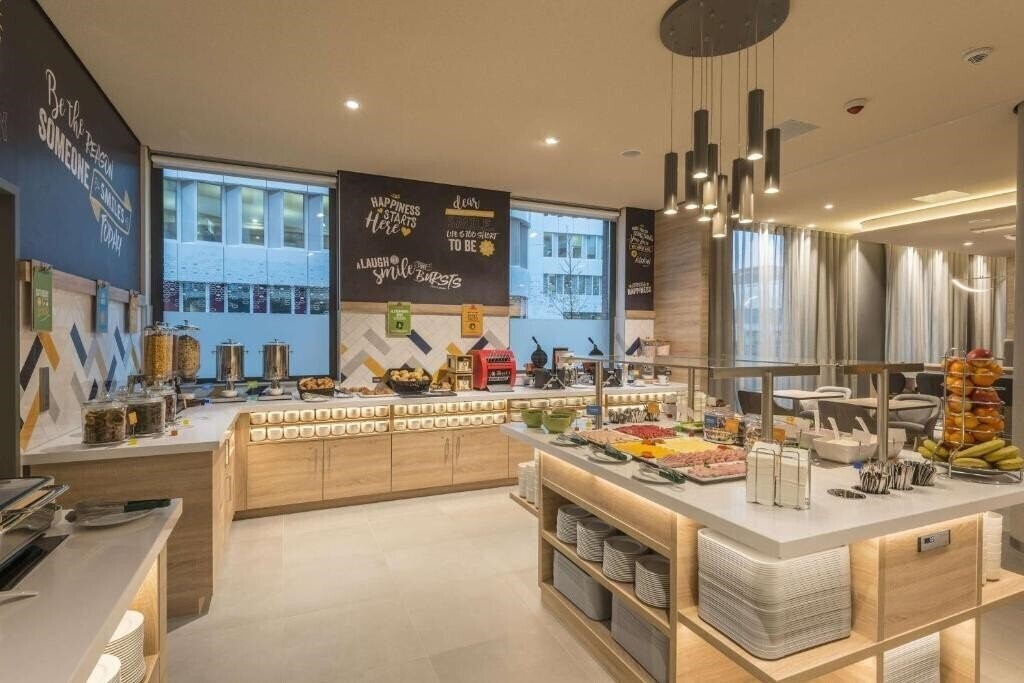 Картинка Hampton by Hilton Frankfurt Airport 3*