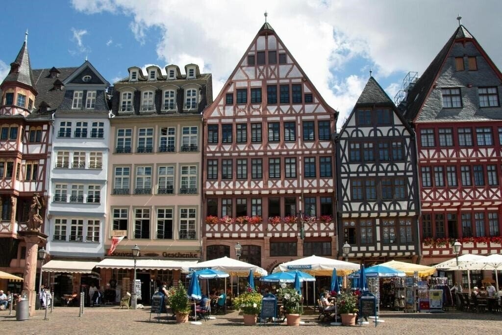 Фотографія Holiday Inn The Niu, Charly Frankfurt City 3*