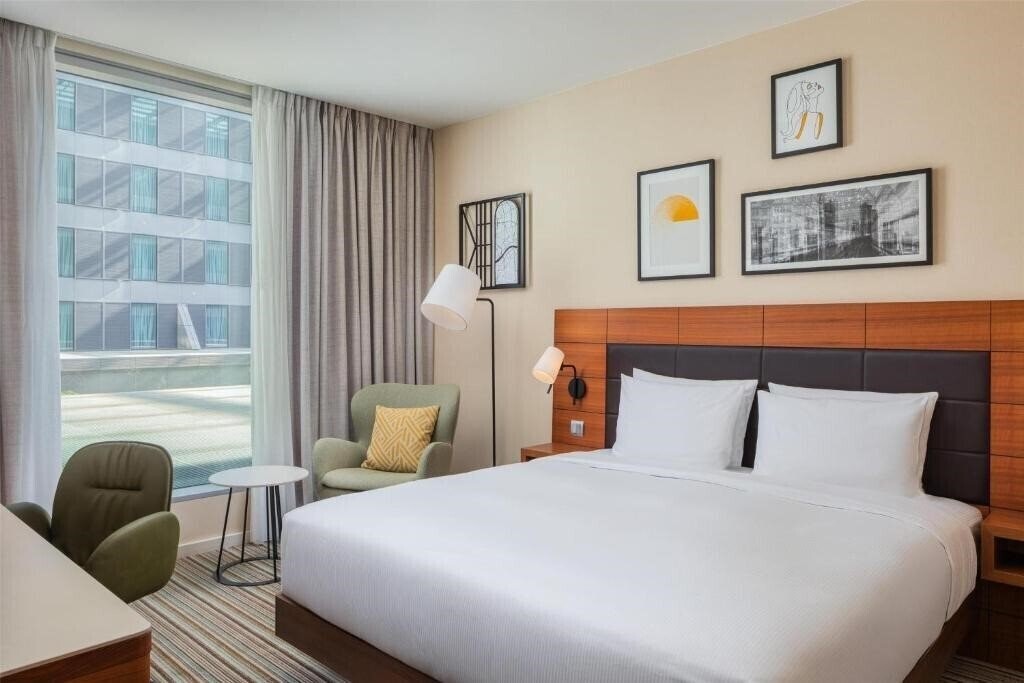 Фото Hilton Garden Inn Frankfurt Airport 3*