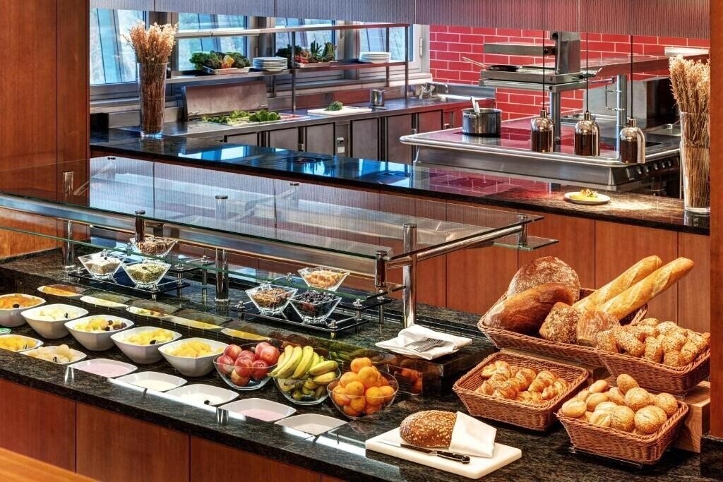 Изображение Hilton Garden Inn Frankfurt Airport 3*