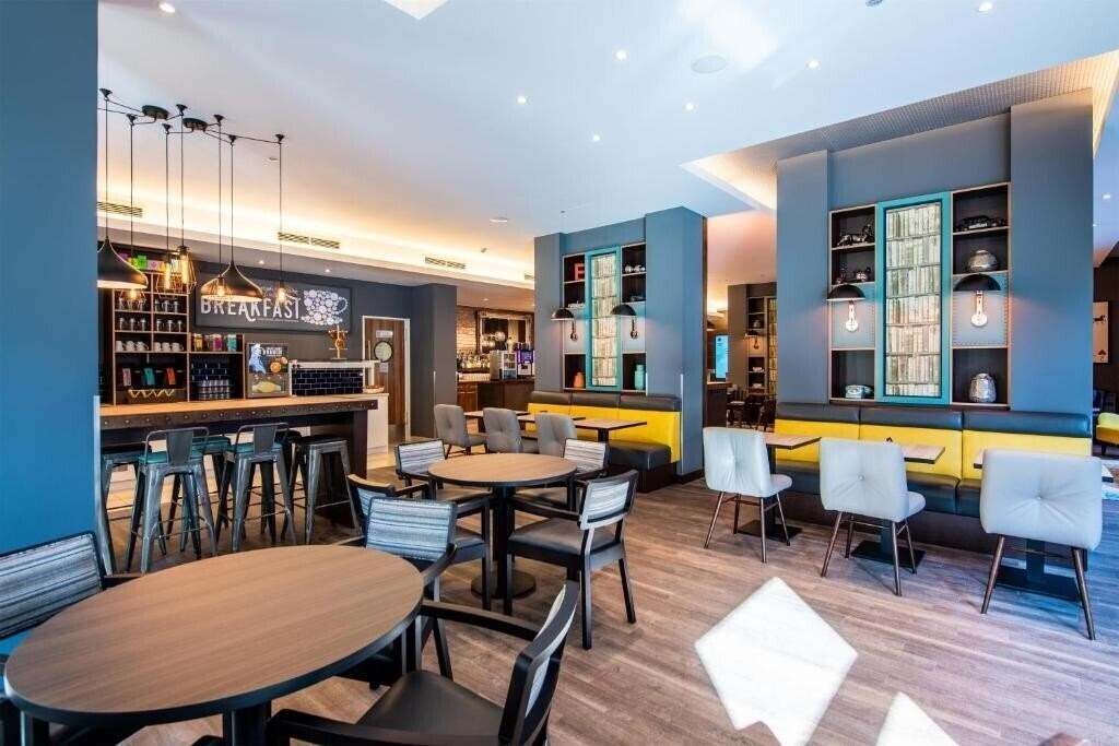 Зображення Premier Inn Frankfurt City Centre 3*