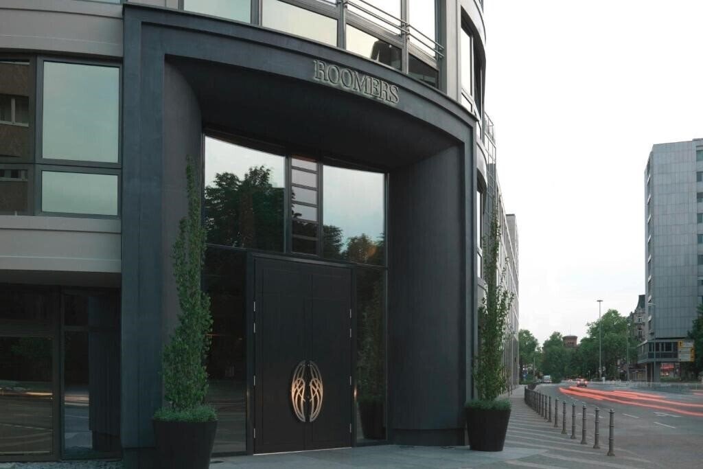 Фото Roomers Frankfurt Central, Autograph Collection 5*