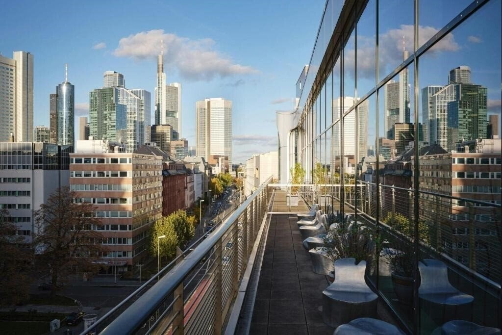 Фотография Roomers Frankfurt Central, Autograph Collection 5*