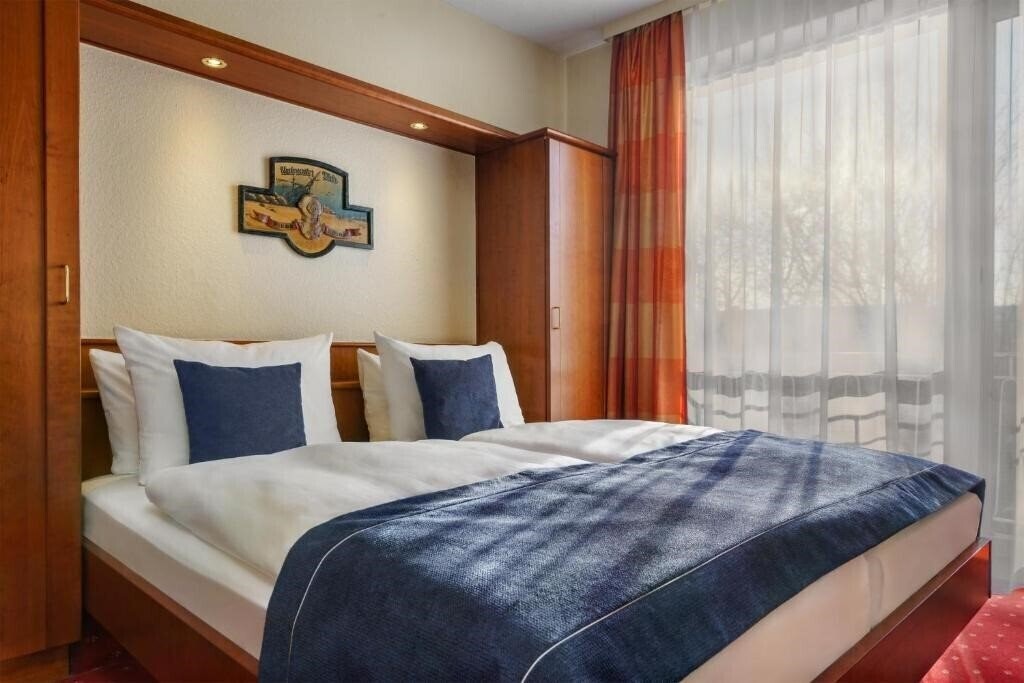 Готель Hagemannn Novum Hamburg Hafen 4*