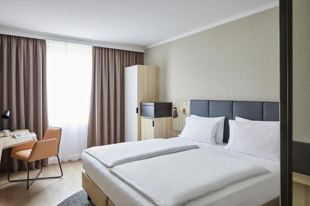 Фотографія Crowne Plaza Hamburg - City Alster 4*
