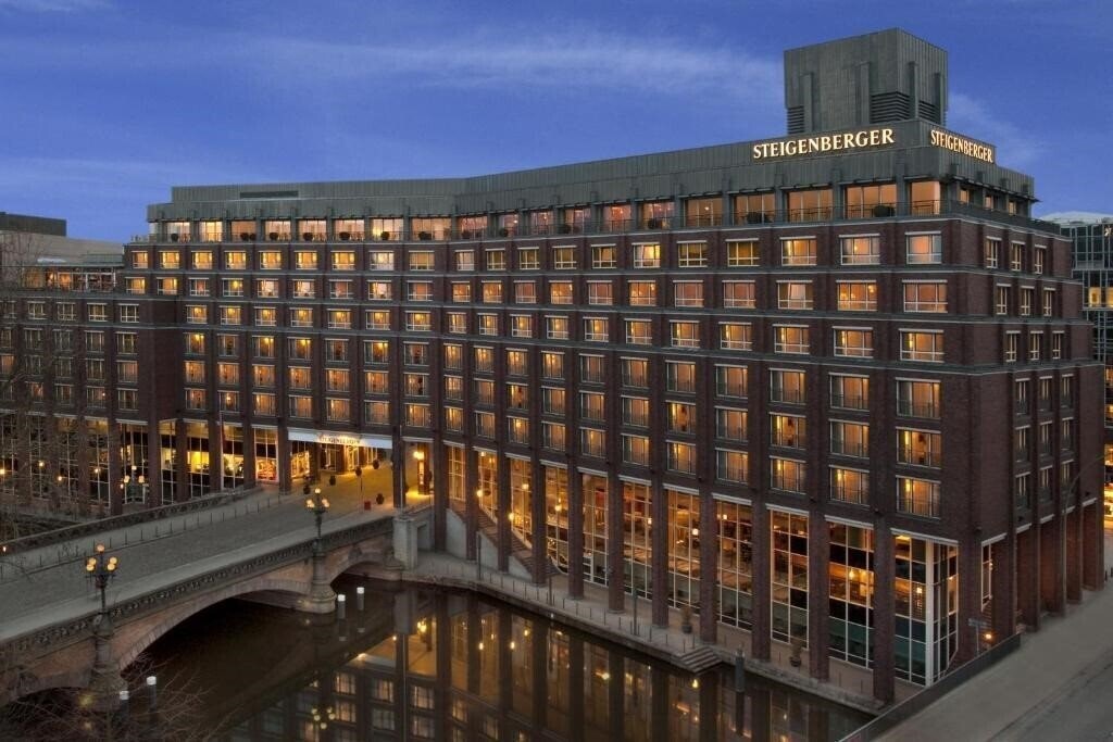Готель Steigenberger Hotel Hamburg 5*