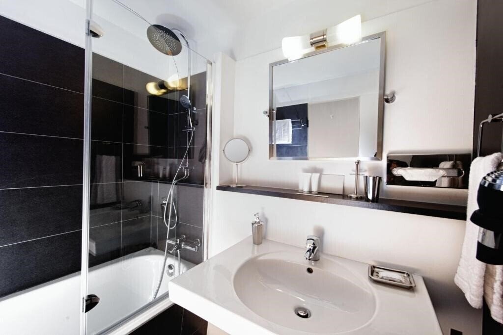 Фотографія Wyndham Hannover Atrium 4*