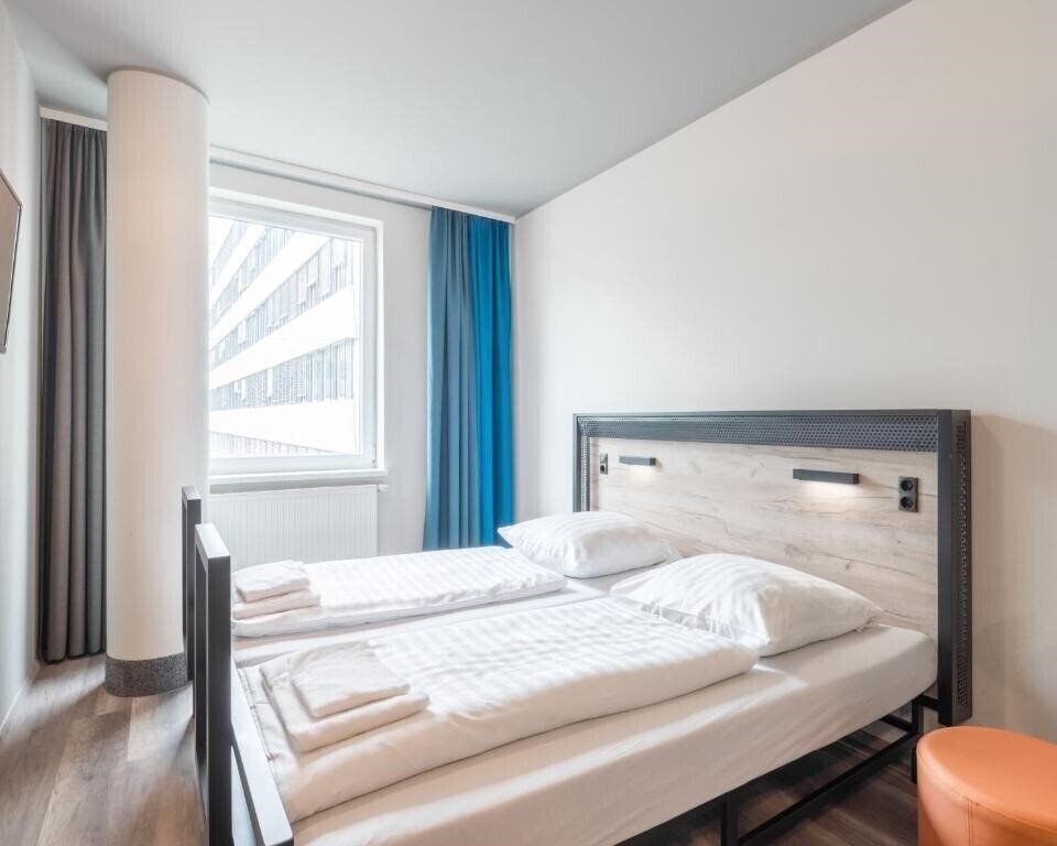 Готель A&O Koln Neumarkt 2*