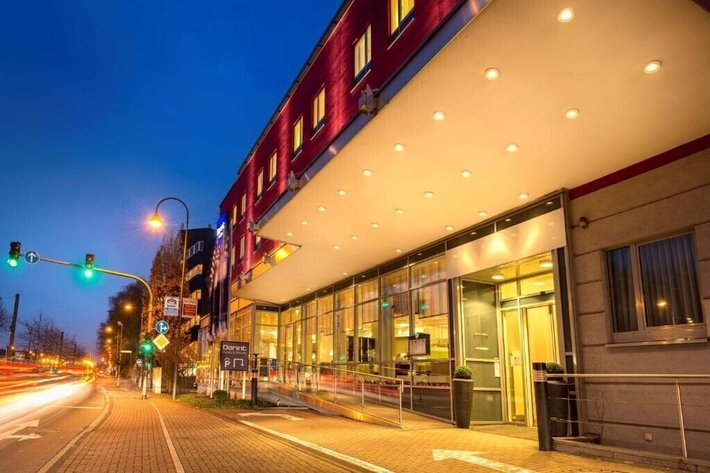 Отель Dorint Koln Junkersdorf 3*