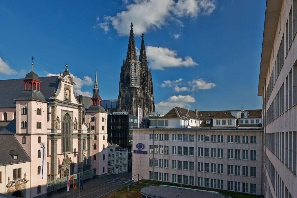 Готель Hilton Cologne 5*