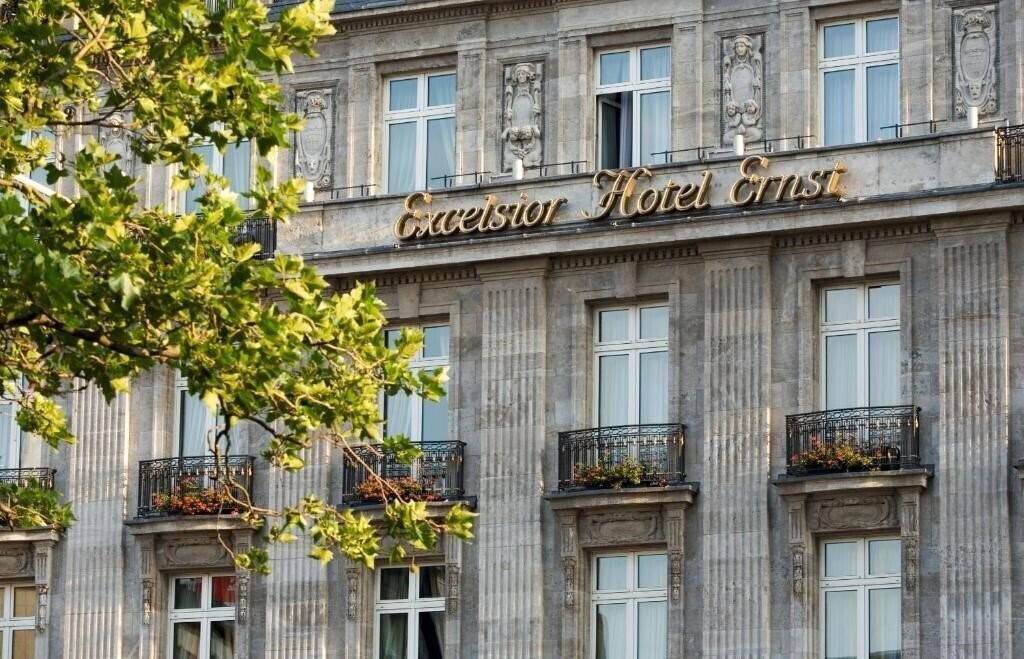 Готель Excelsior Hotel Ernst 5*