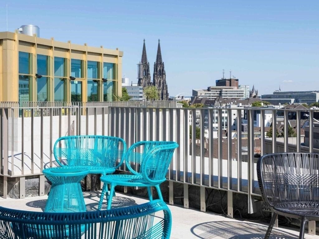 Фото 25hours Hotel The Circle 4*