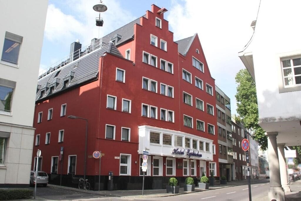 Отель Hotel Lyskirchen Koln 4*