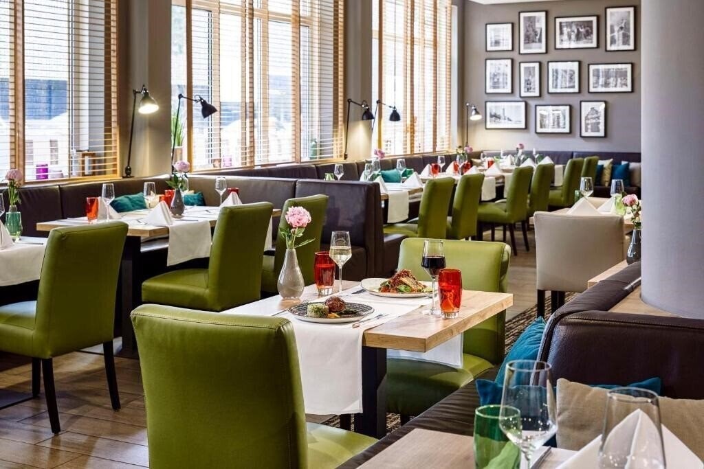 Фото Lindner Hotel Cologne City Plaza 4*