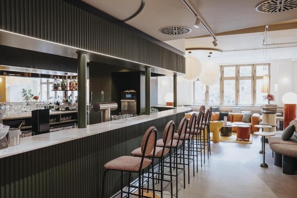 Фотографія Premier Inn Koln City Mediapark 4*