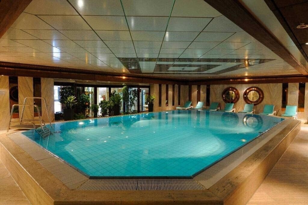 Картинка Maritim Hotel Koln 4*