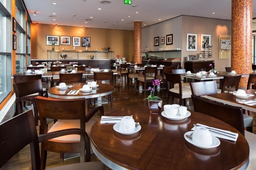 Зображення Hotel Santo Cologne 4*
