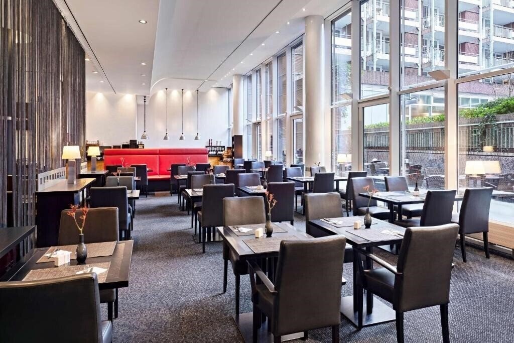 Фото Lindner Hotel Cologne Am Dom 4*