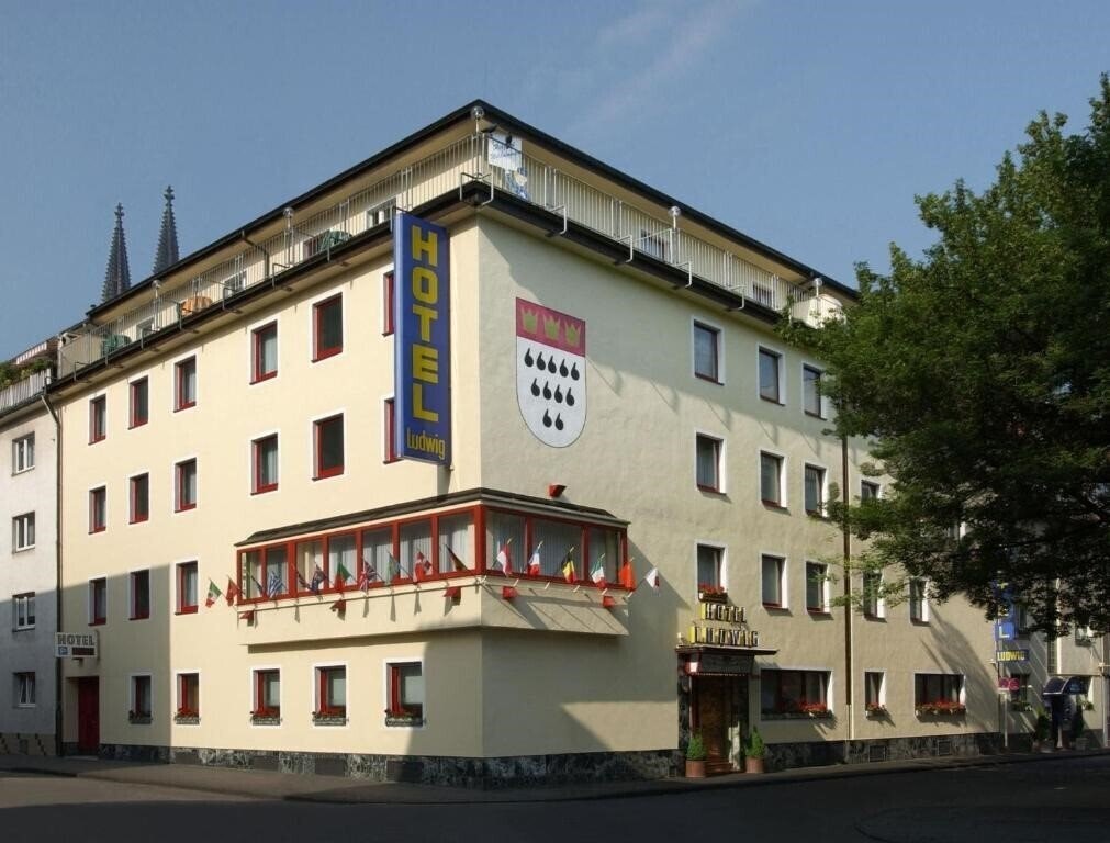 Готель Hotel Ludwig 3*