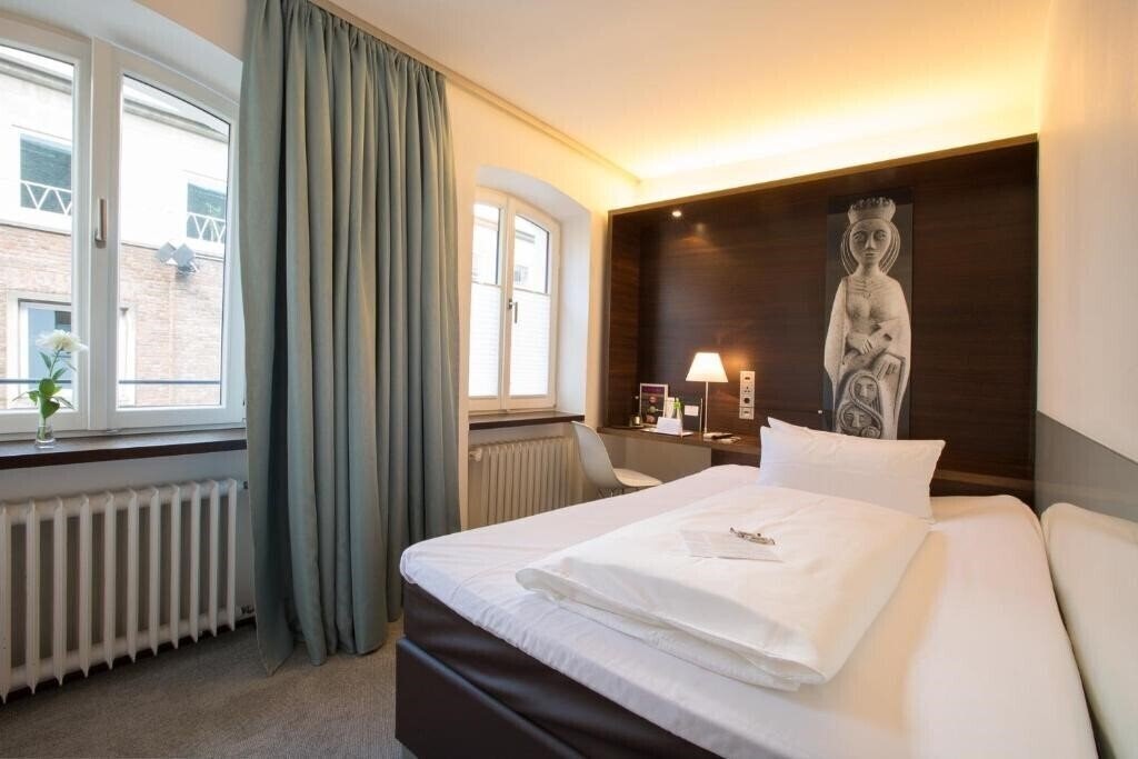 Картинка Stern Am Rathaus 3*