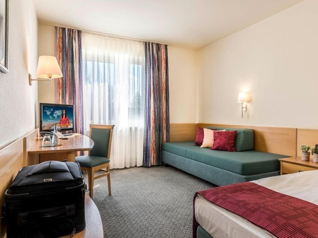 Картинка Am Moosfeld 4*