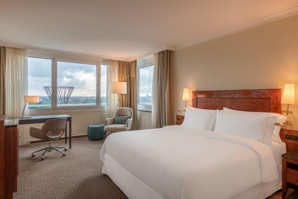 Фотографія The Westin Grand Hotel 5*