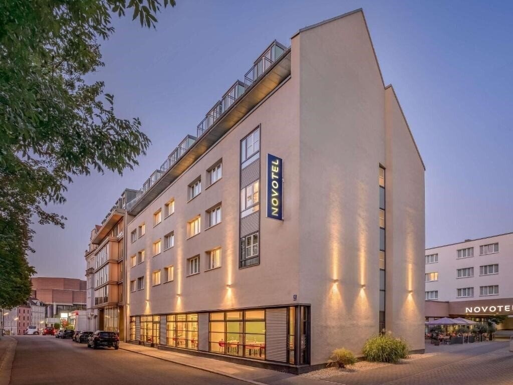 Готель Novotel Munchen City 4*