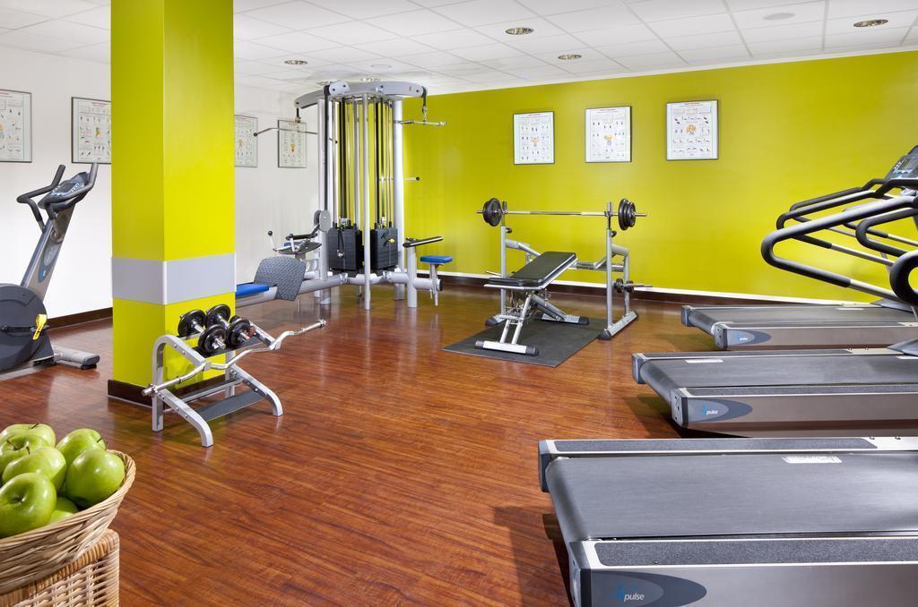 Фото Courtyard By Marriott Munich City Center 4*