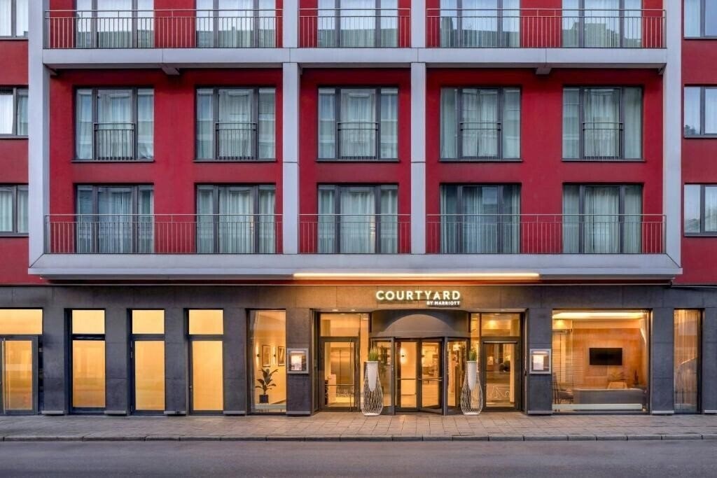 Картинка Courtyard by Marriott Munich City Center 4*