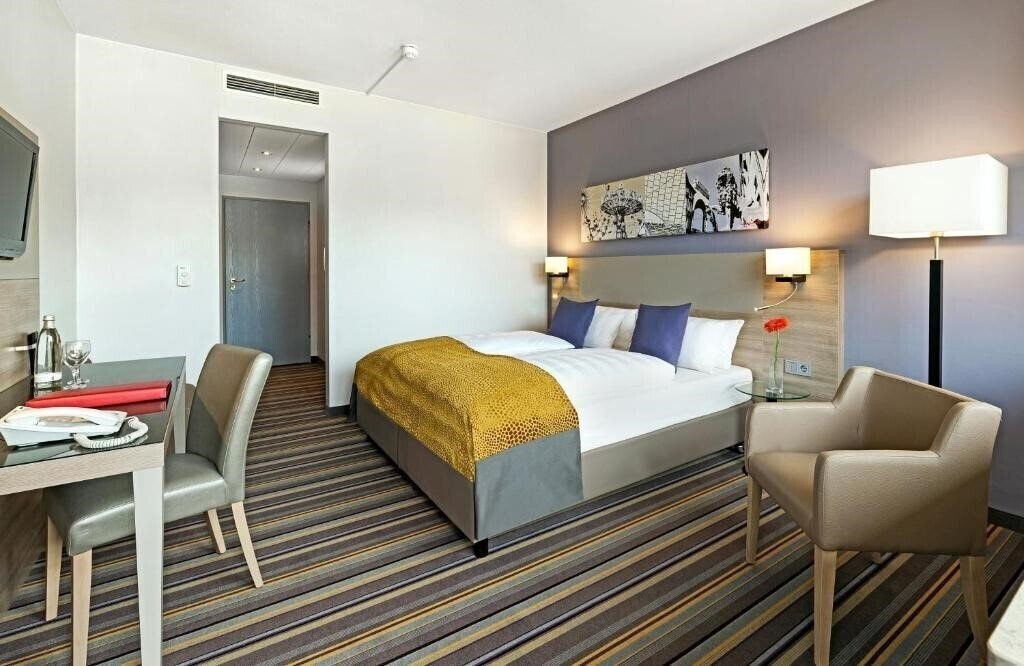 Готель Leonardo Munich City North 4*