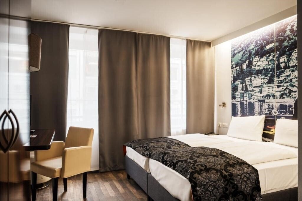 Готель Helvetia Rooms Self Check-In 3*