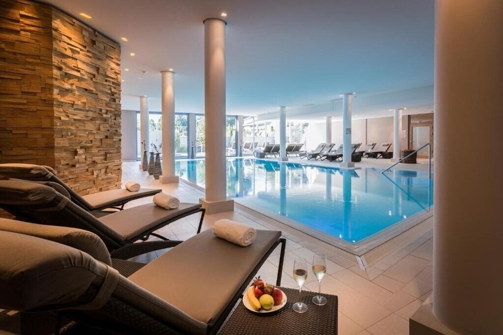Фотографія Hotel Exquisit 4*