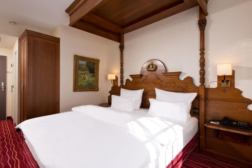 Отель King’S Hotel First Class 4*