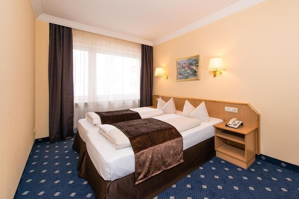 Готель Royal 3*