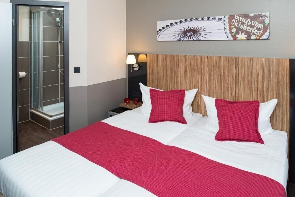 Готель Munich City 4*