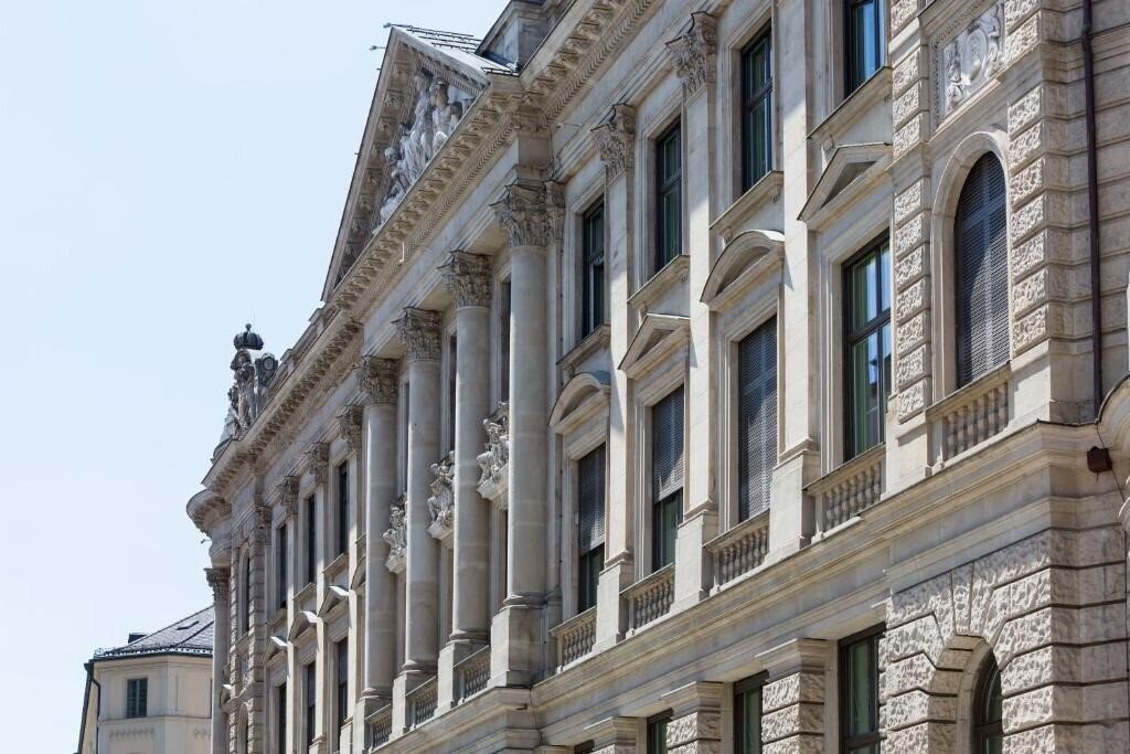 Отель Rosewood Munich 5*